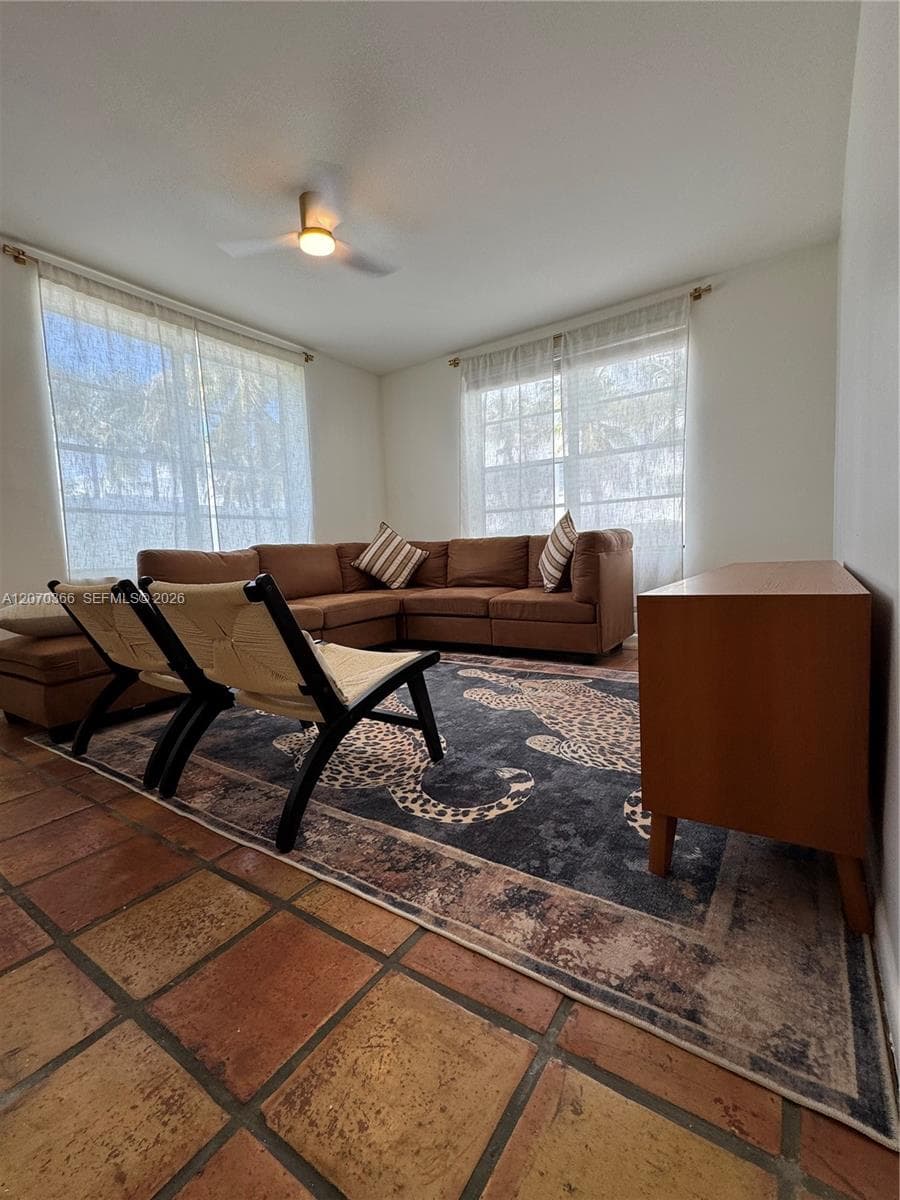 1460 Ocean Dr # 208, Miami Beach, FL 33139 photo 3
