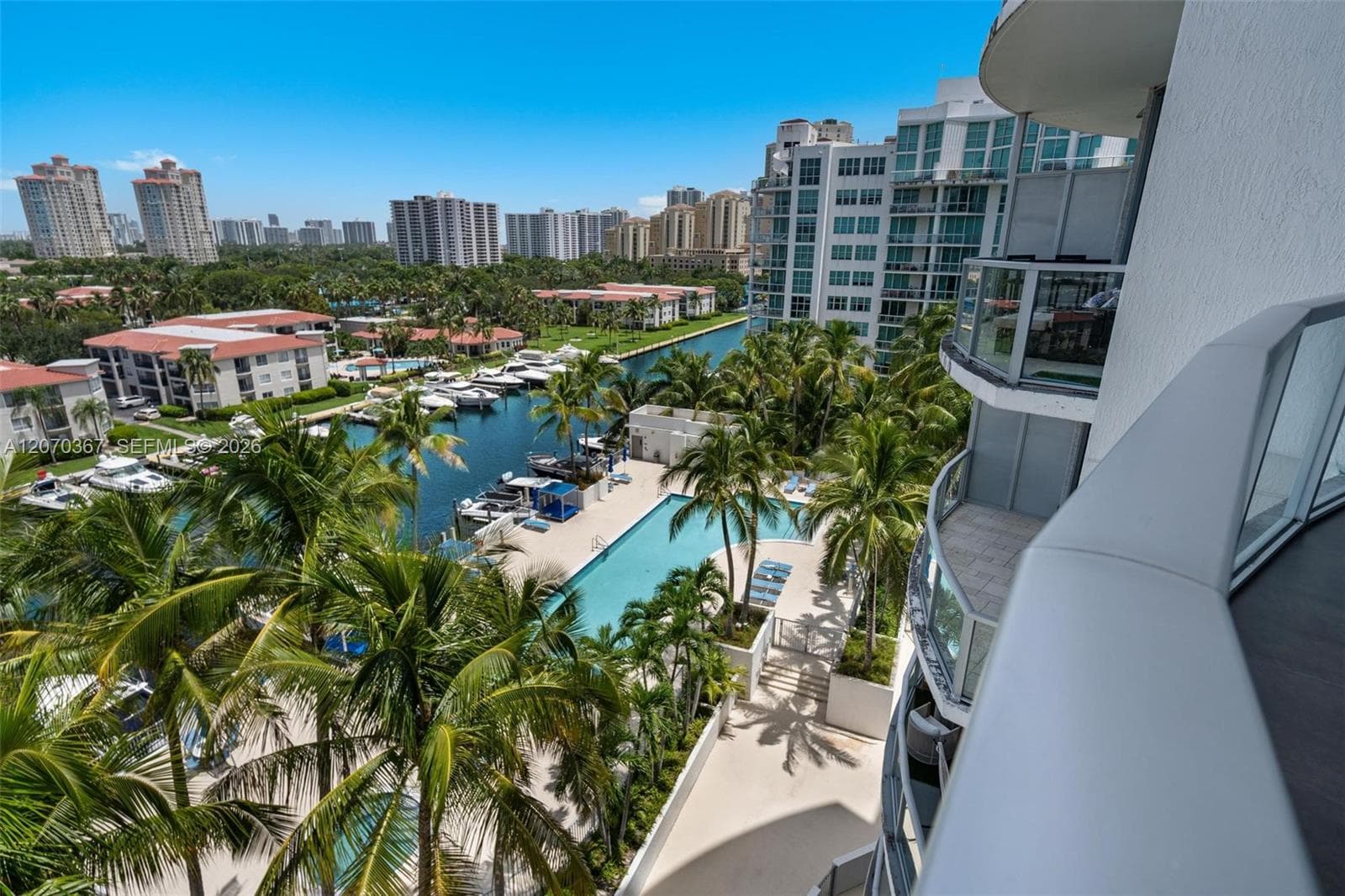 3029 NE 188th St # 818, Aventura, FL 33180 photo 2