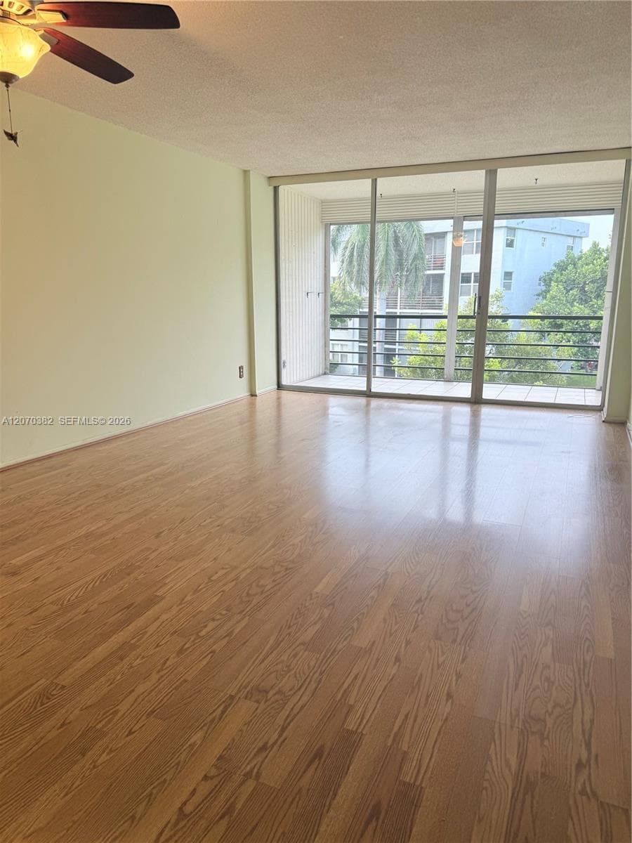 114 Royal Park Dr # 3H, Oakland Park, FL 33309 photo 4