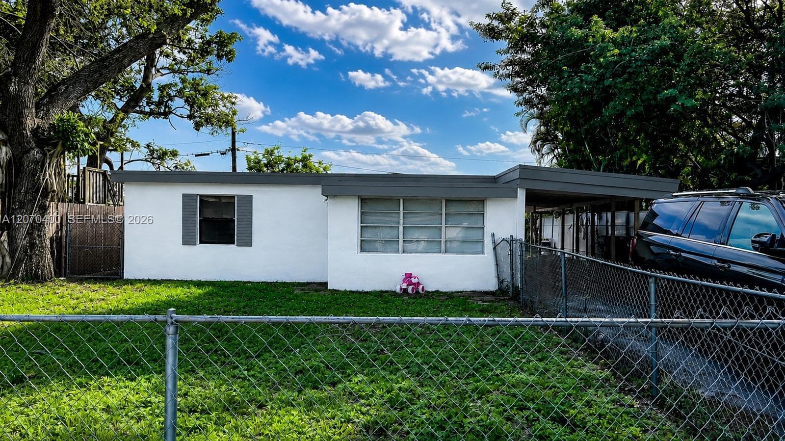 5632 SW 39th St, West Park, FL 33023