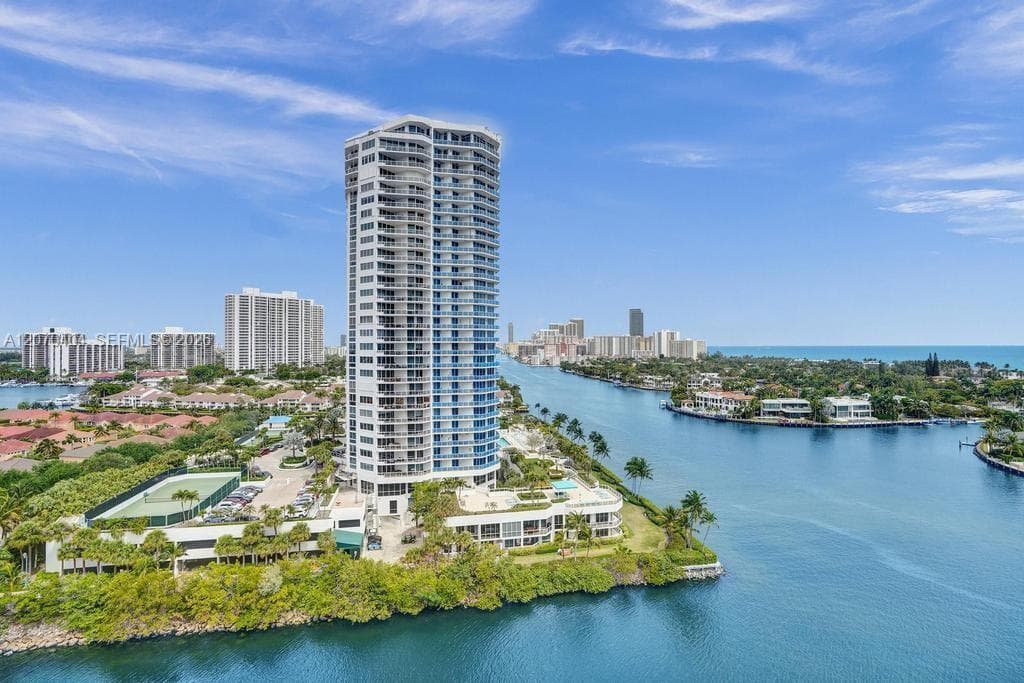 20515 E Country Club Dr # 1641, Aventura, FL 33180 photo 3