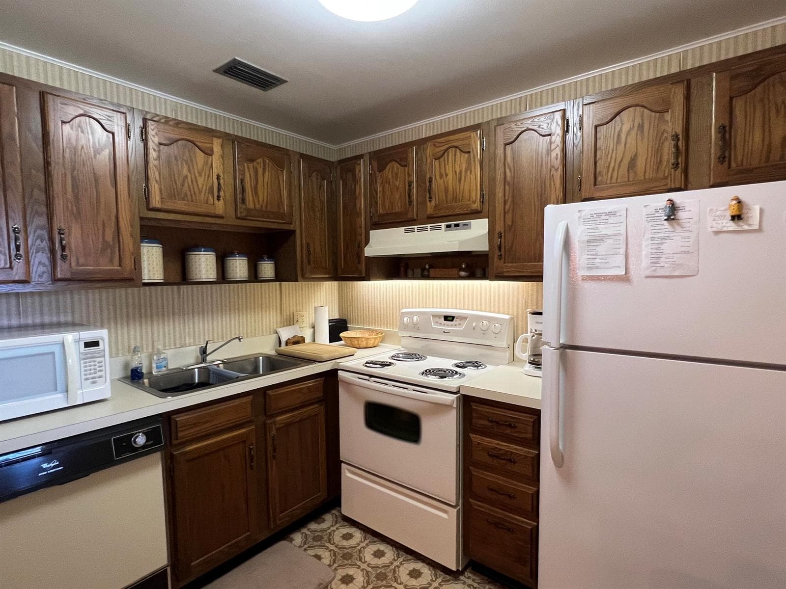7 LAKE VISTA Trail # 204, Port St. Lucie, FL 34952 photo 5