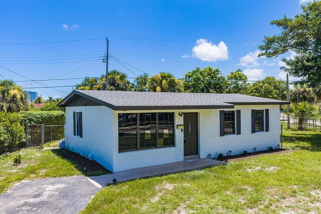 1382 9TH Street, West Palm Beach, FL 33401 photo 2