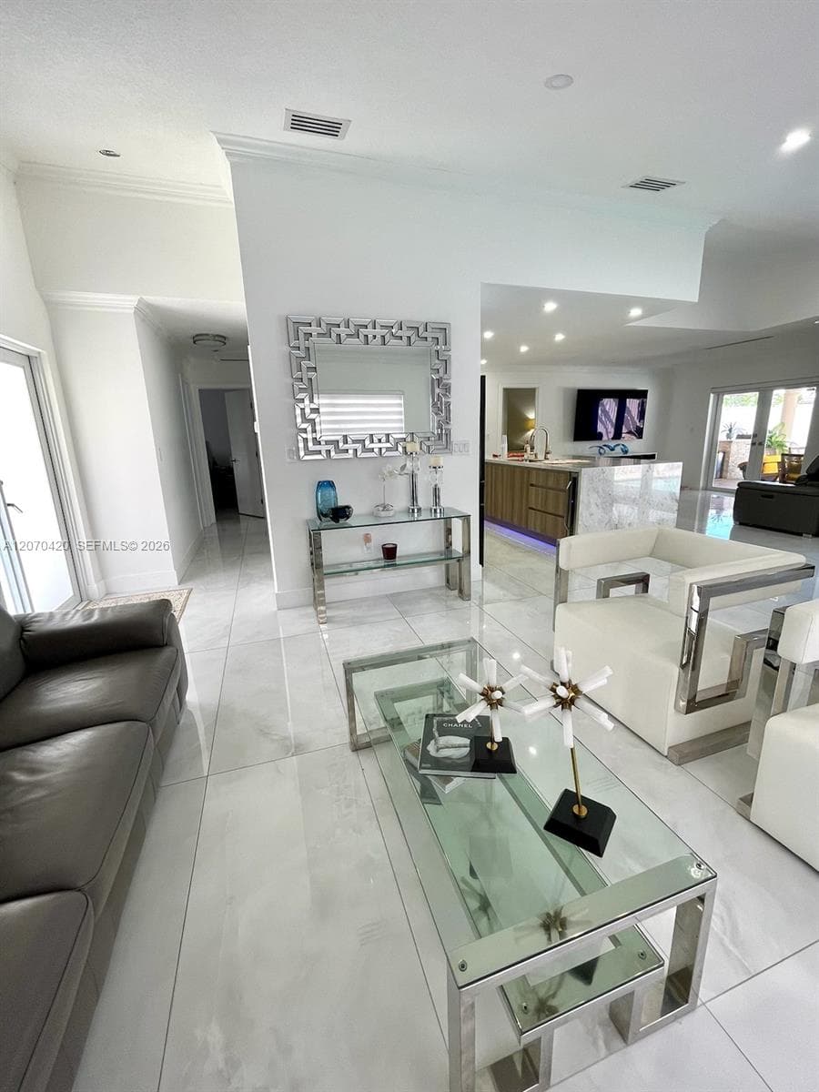 19342 SW 119th Ct, Miami, FL 33177 photo 2