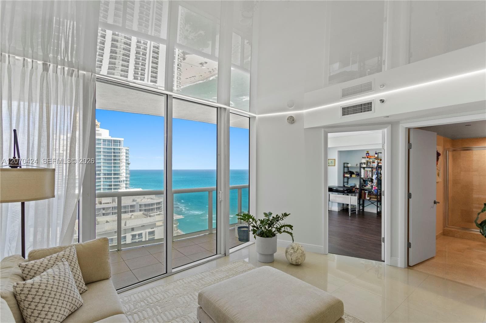 17201 Collins Ave # 3502, Sunny Isles Beach, FL 33160 photo 2