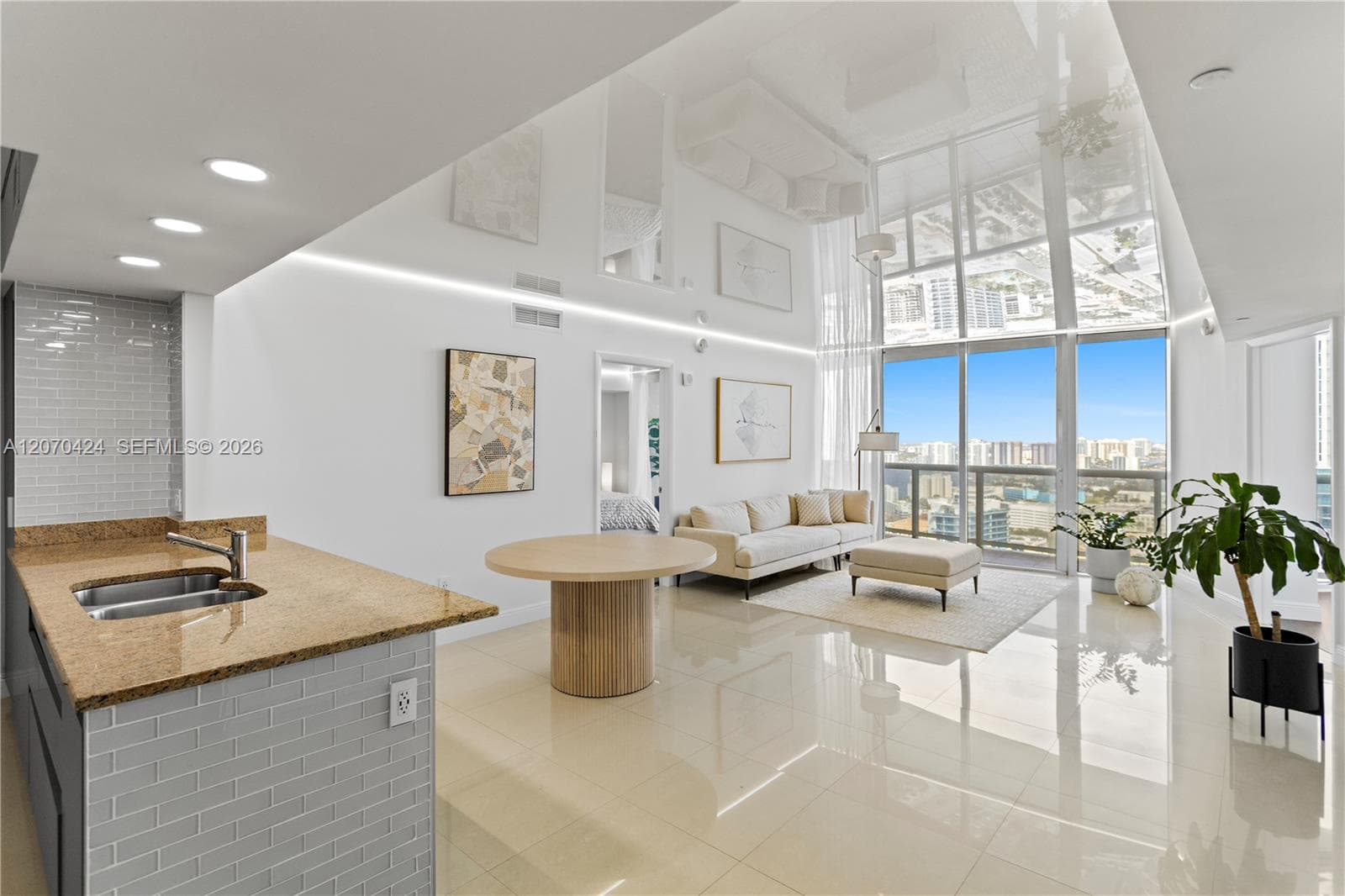 17201 Collins Ave # 3502, Sunny Isles Beach, FL 33160 photo 3