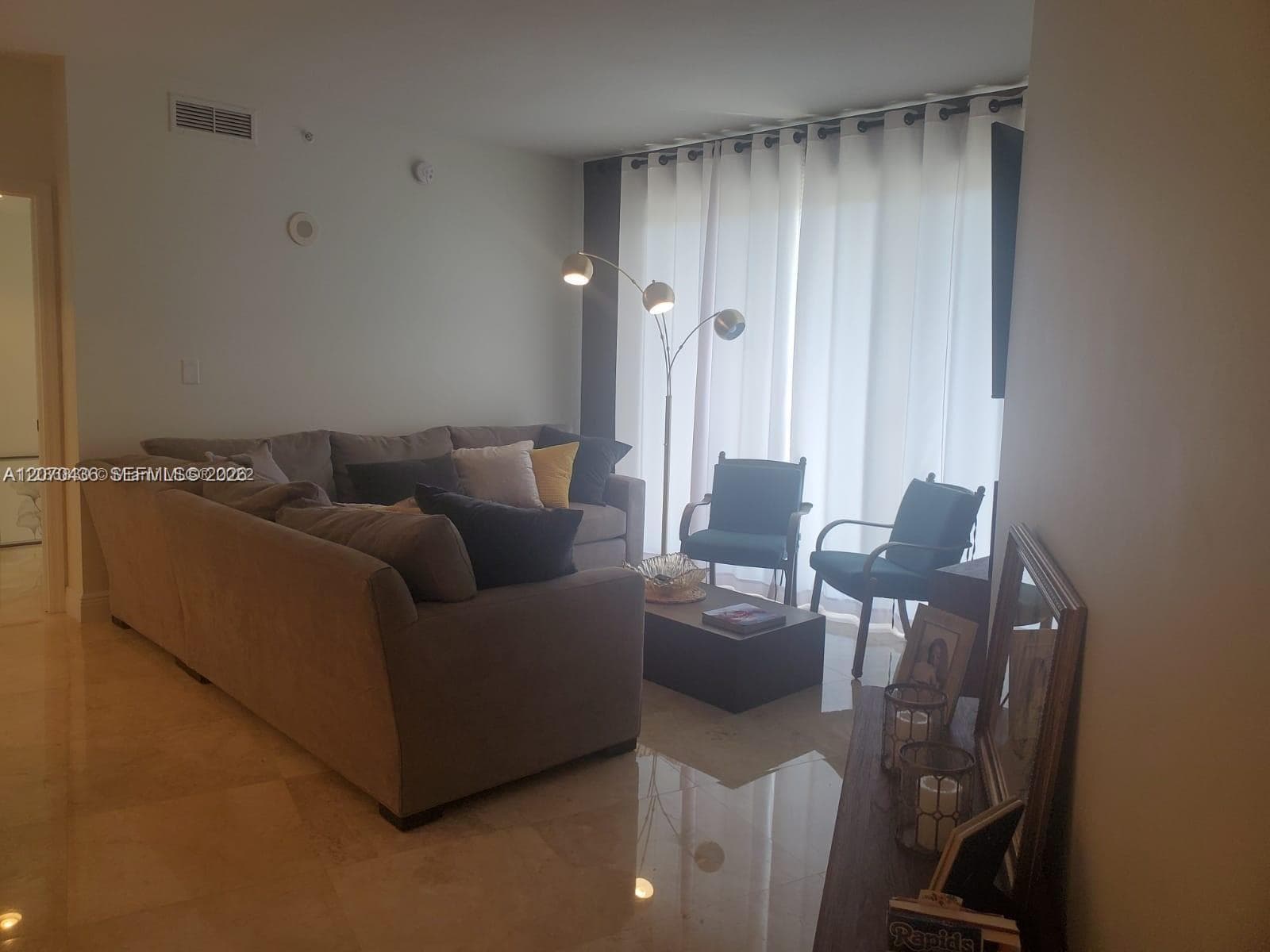 19900 E Country Club Dr # 607, Aventura, FL 33180 photo 5