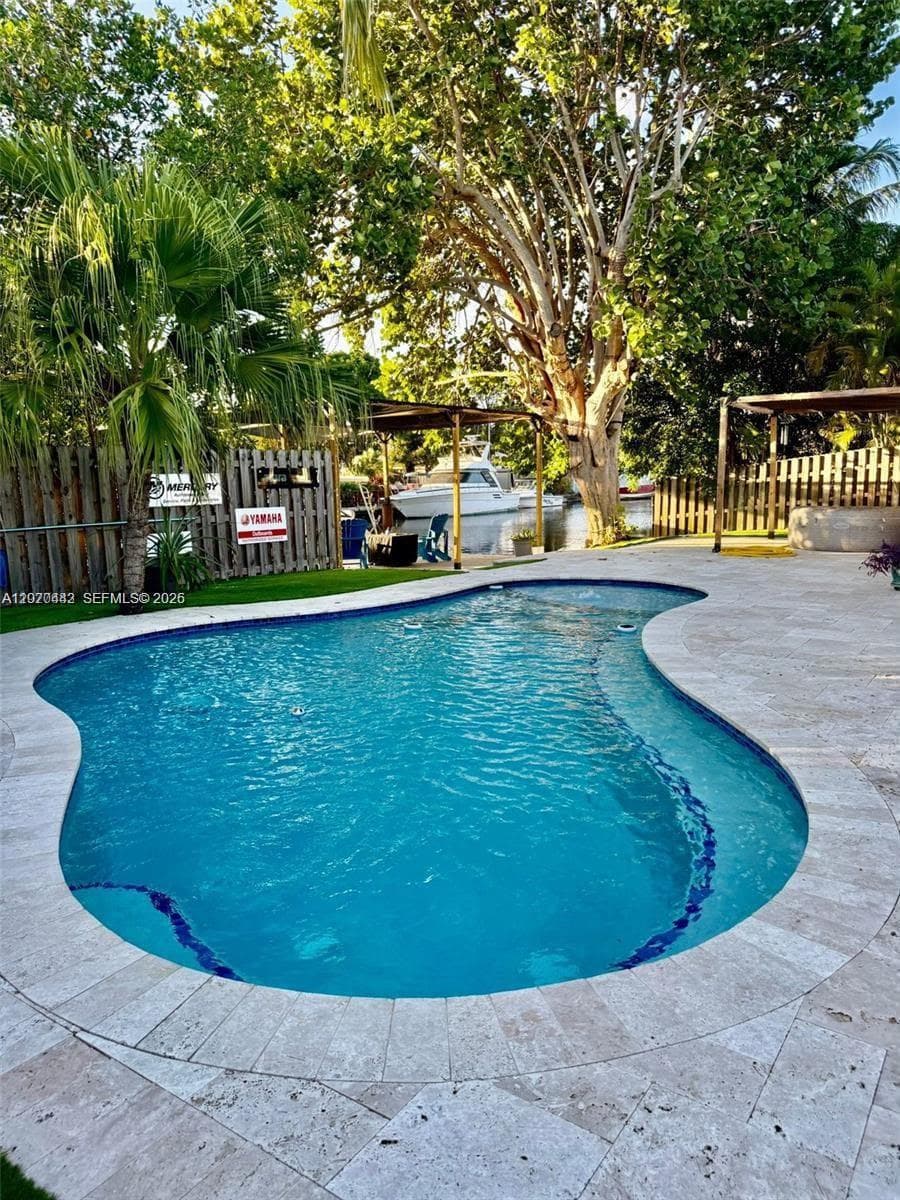 4721 SW 34th Dr, Dania Beach, FL 33312 photo 2
