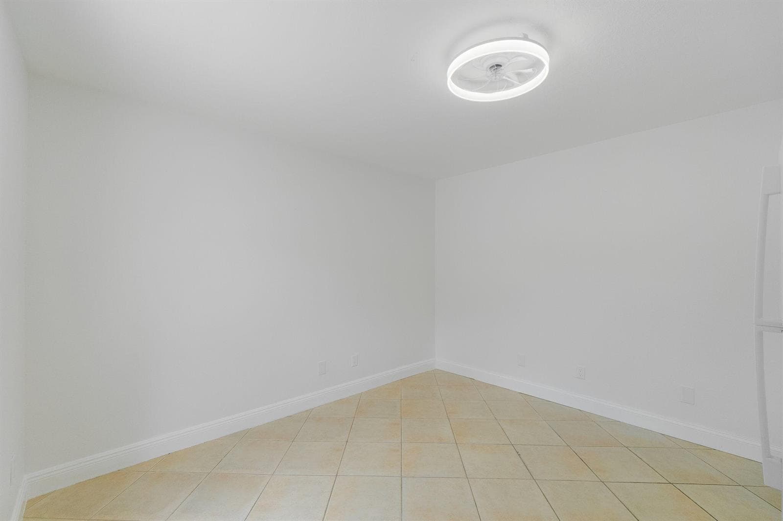 2831 N SEACREST Boulevard # B, Boynton Beach, FL 33435 photo 3
