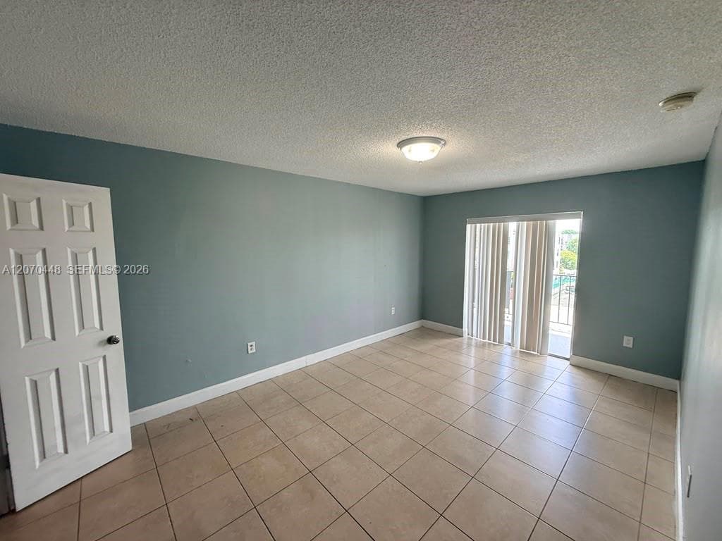 5775 W 20th Ave # 402, Hialeah, FL 33012 photo 2