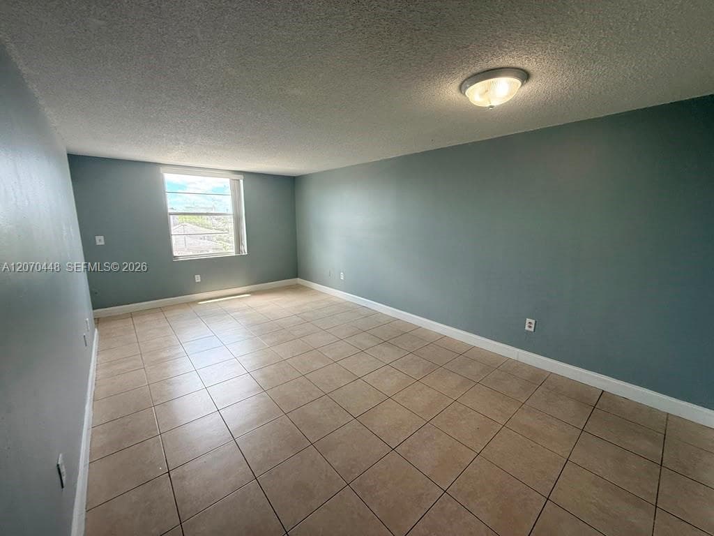 5775 W 20th Ave # 402, Hialeah, FL 33012