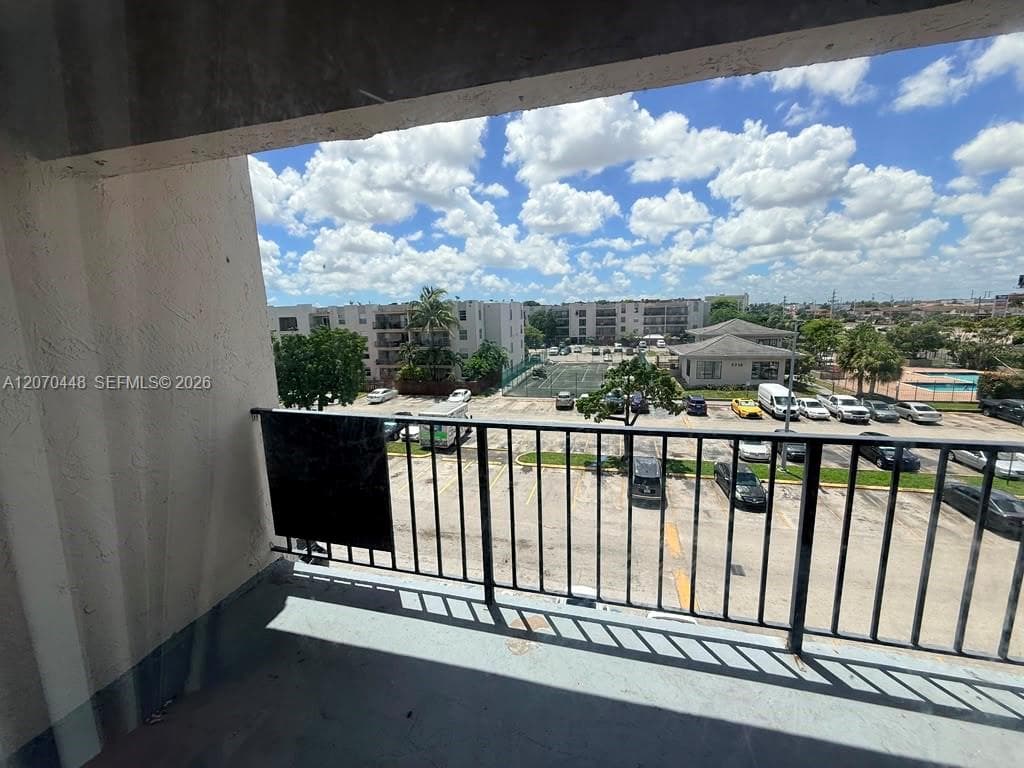 5775 W 20th Ave # 402, Hialeah, FL 33012 photo 5