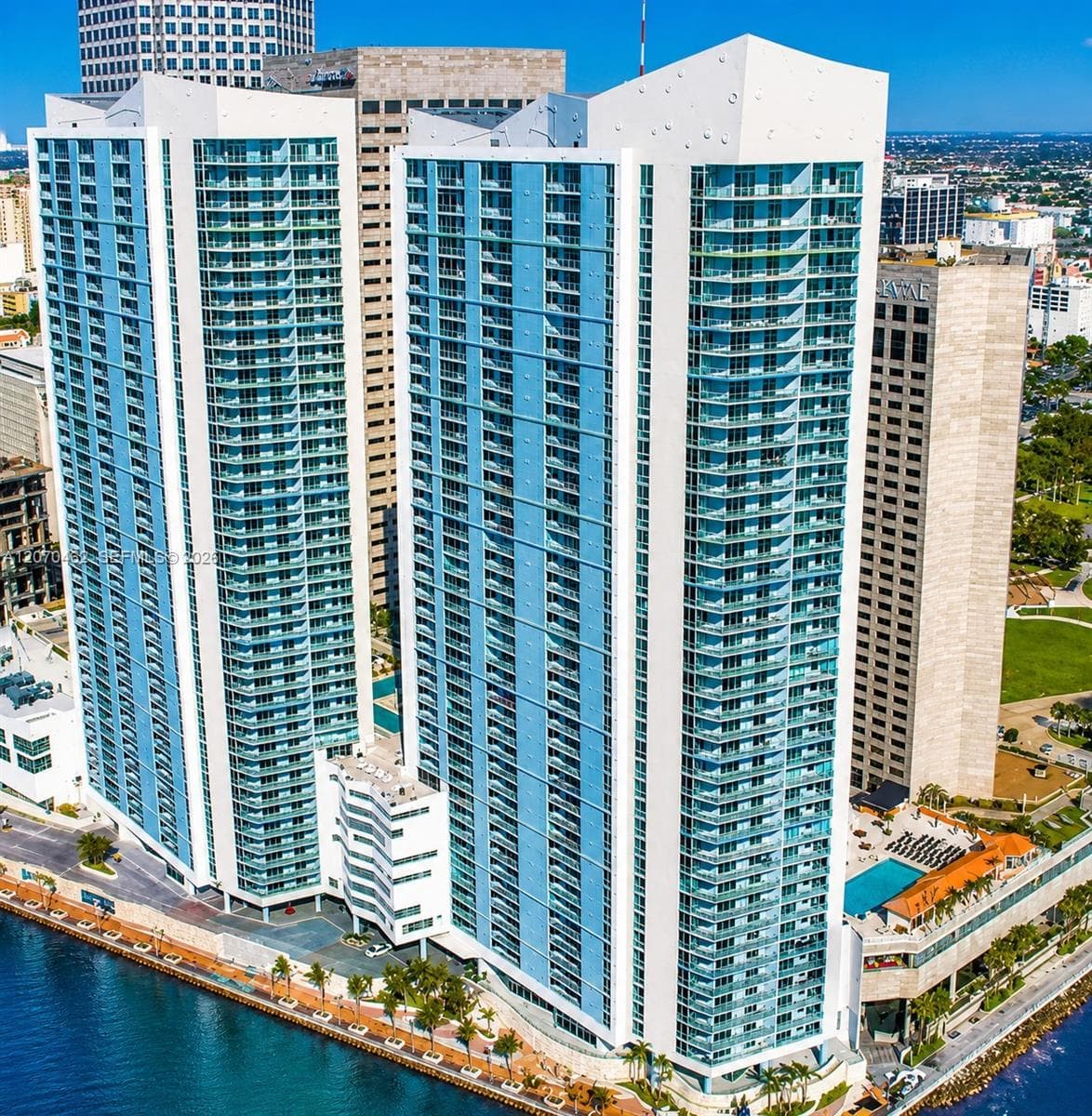 335 S Biscayne Blvd # 1500, Miami, FL 33131