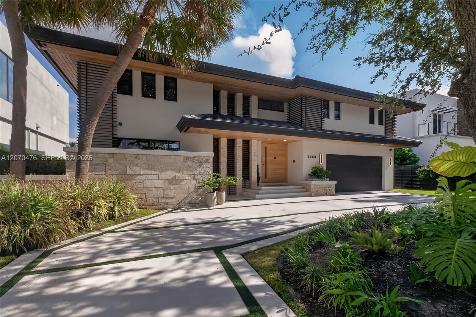 3343 NE 166th St, North Miami Beach, FL 33160 photo 2