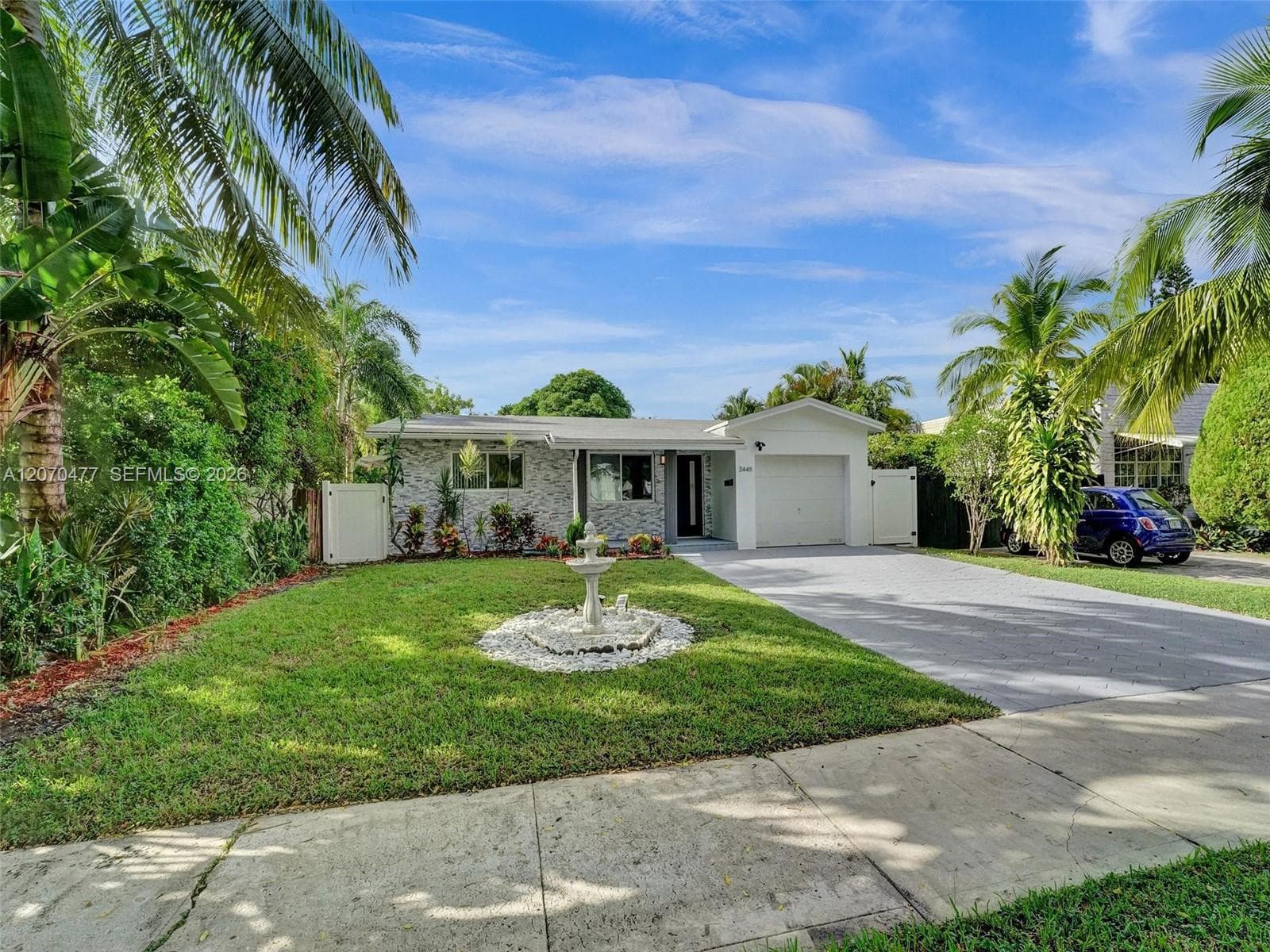 2446 Fillmore St, Hollywood, FL 33020 photo 3