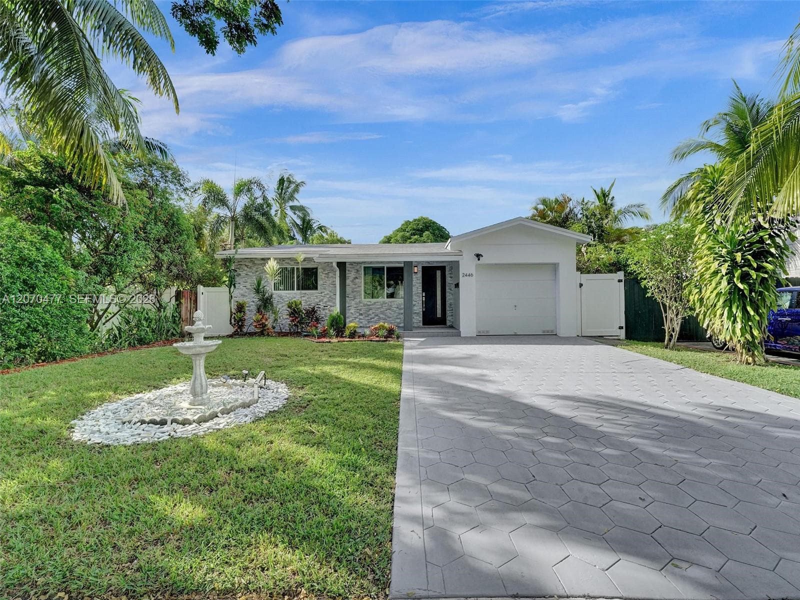 2446 Fillmore St, Hollywood, FL 33020 photo 4