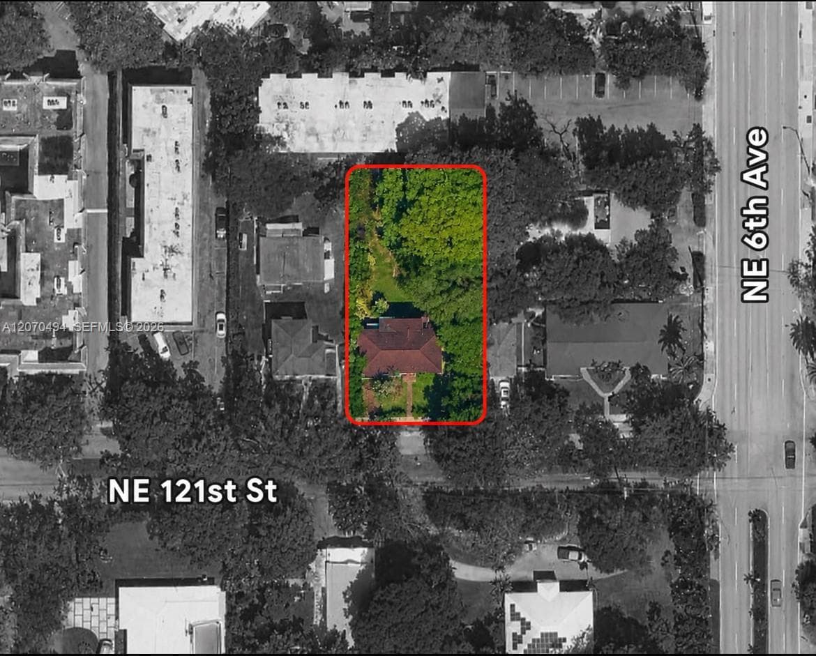 585 NE 121st St, North Miami, FL 33161 photo 2