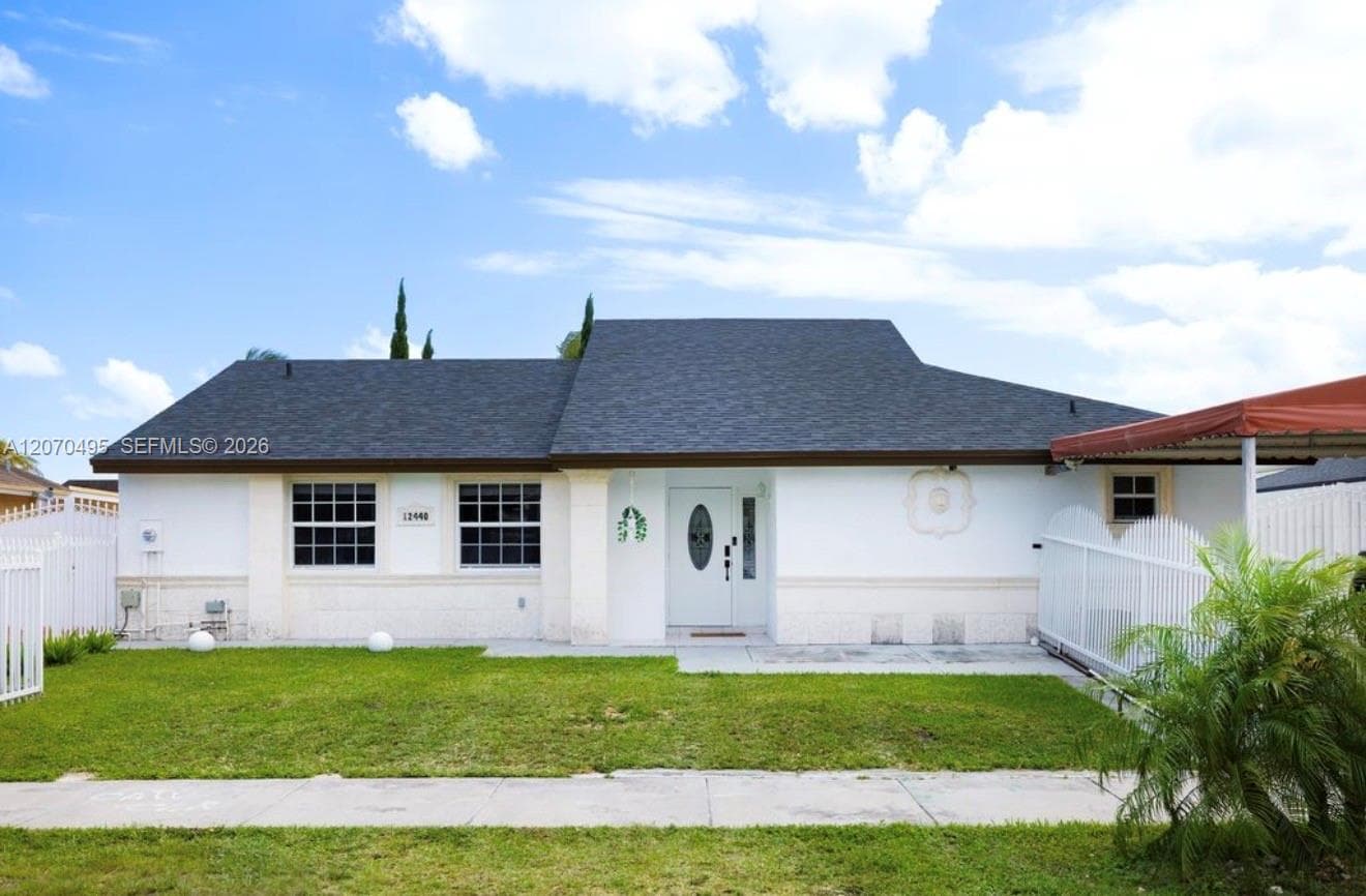 12440 SW 207th Ter, Miami, FL 33177