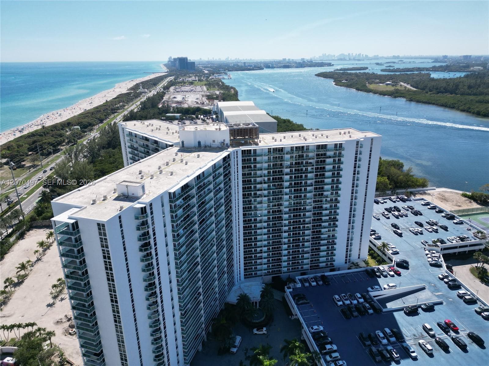 100 Bayview Dr # 1626, Sunny Isles Beach, FL 33160 photo 4