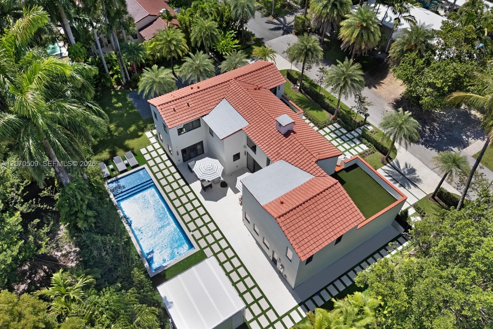 921 NE 72nd St, Miami, FL 33138 photo 3