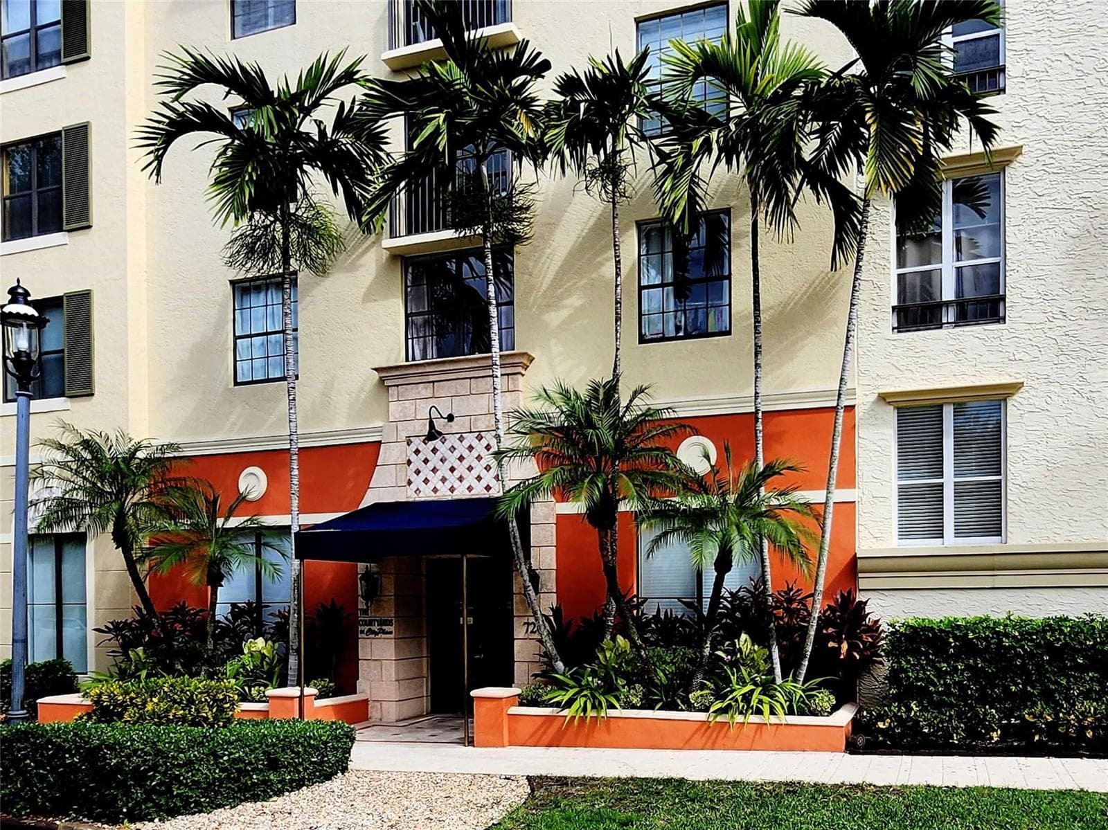 720 S Sapodilla Avenue # 413, West Palm Beach, FL 33401