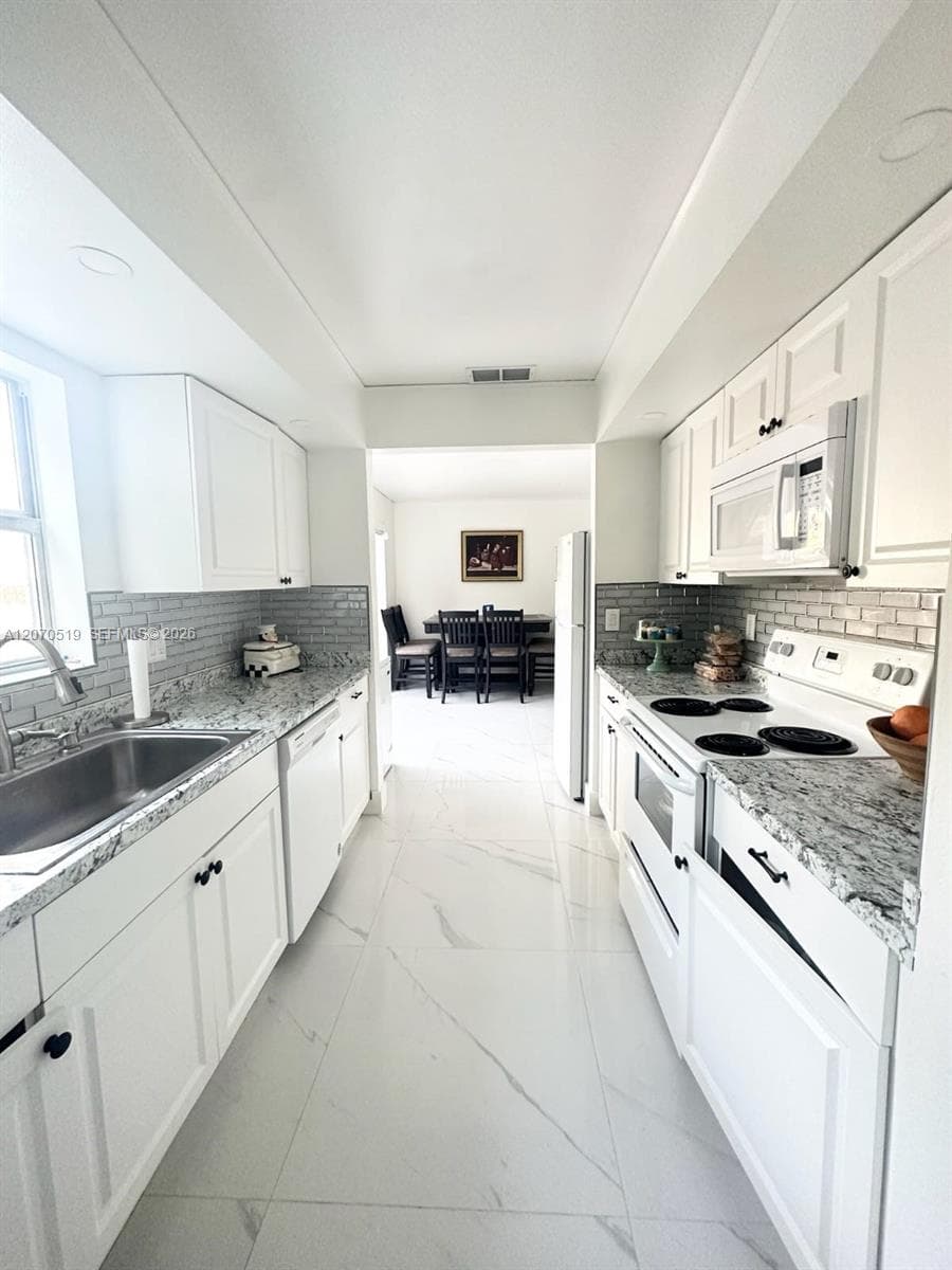 11818 SW 273rd Ln, Homestead, FL 33032 photo 5