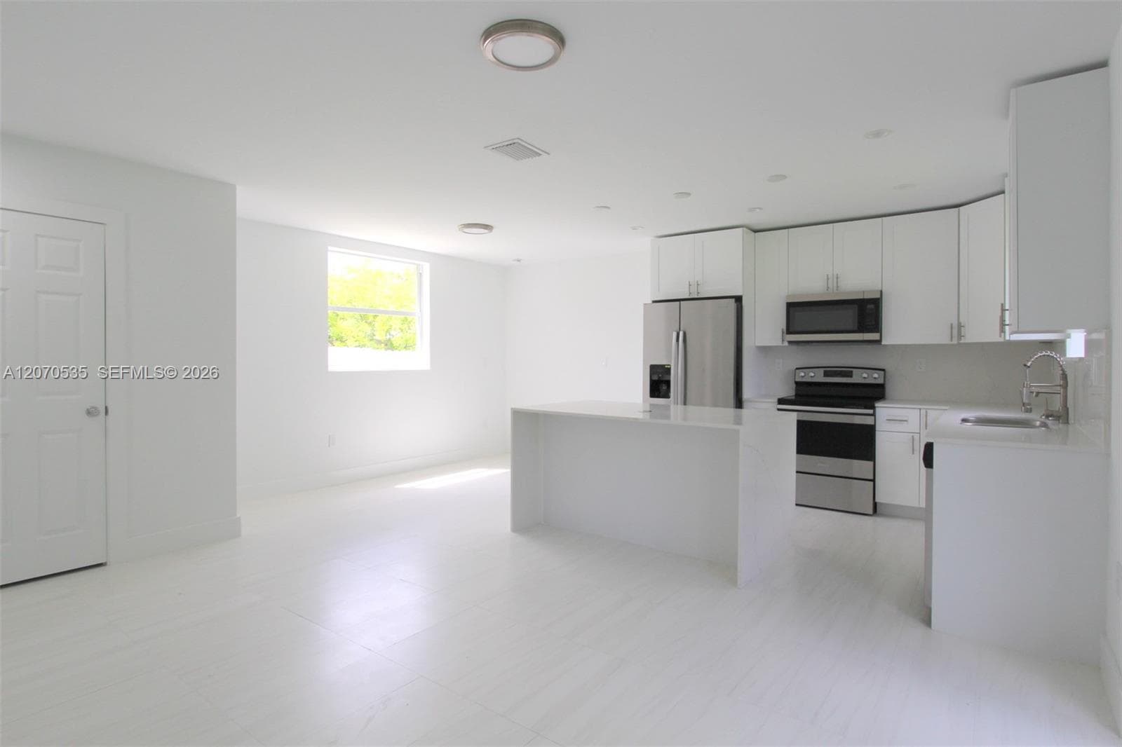 16035 SW 299th Ter, Homestead, FL 33033 photo 3