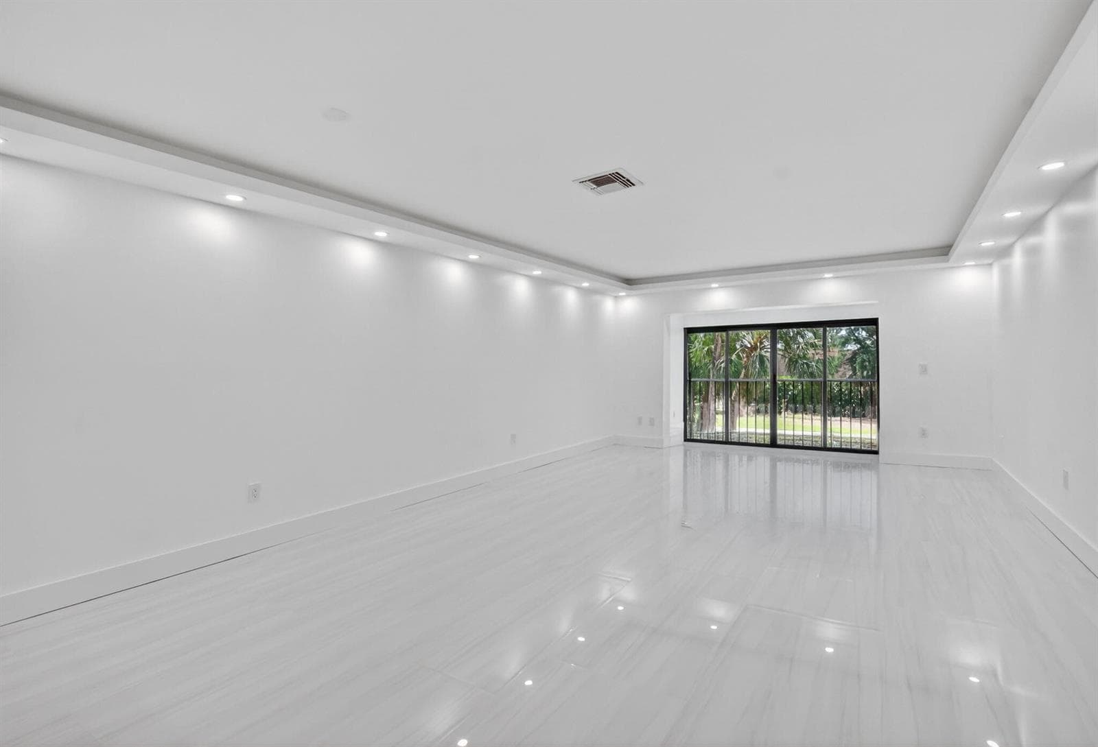 9272 Vista Del Lago # 28F, Boca Raton, FL 33428 photo 4