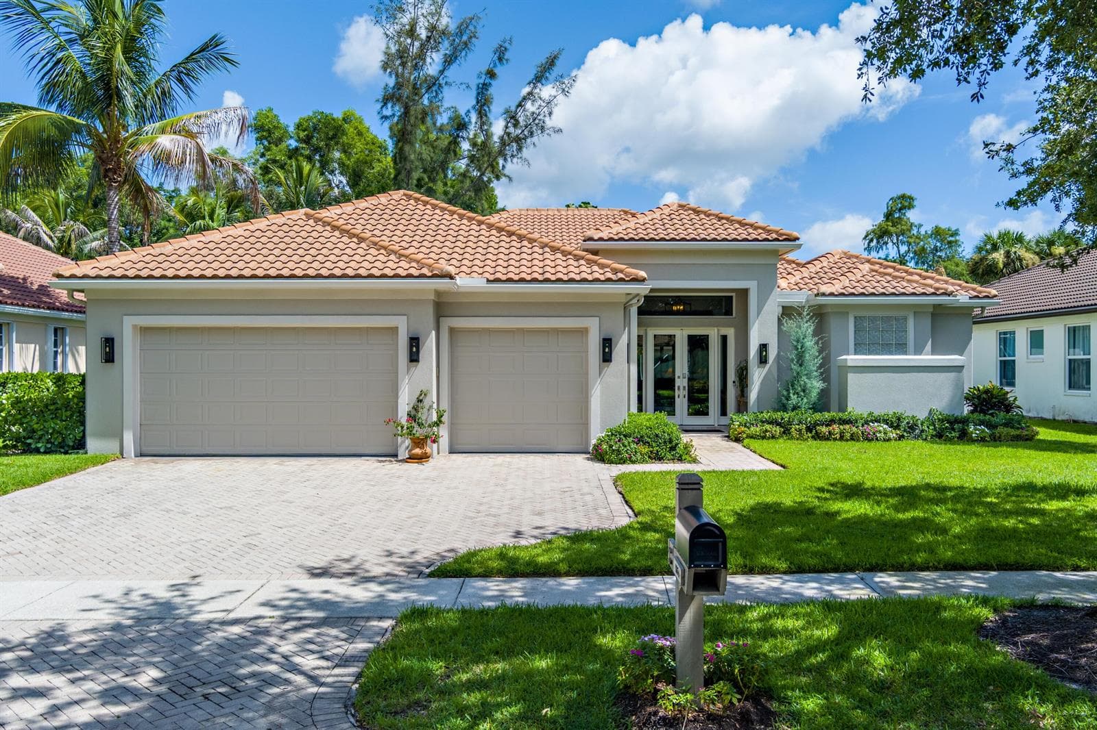1754 Flagler Manor Circle, West Palm Beach, FL 33411 photo 2