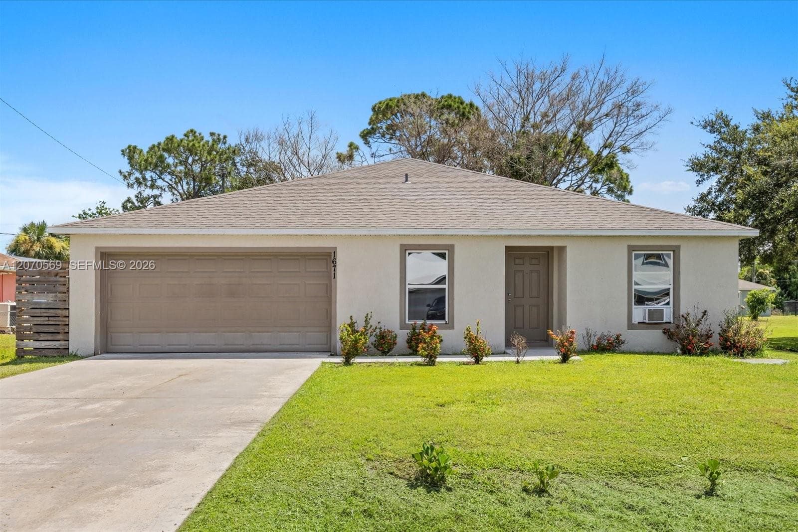 1671 SE Seashore Ln, Port St. Lucie, FL 34983 photo 4
