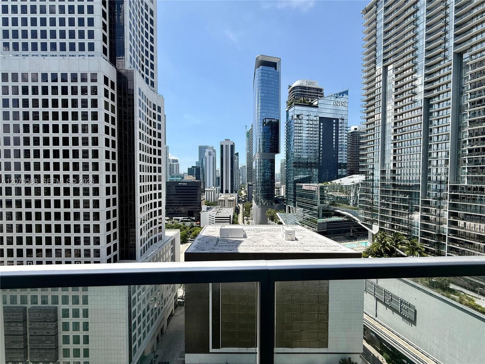 55 SE 6th St # 2404, Miami, FL 33131 photo 2