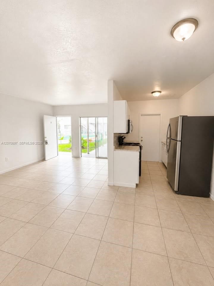 1951 NE 167th St # 15, North Miami Beach, FL 33162 photo 3