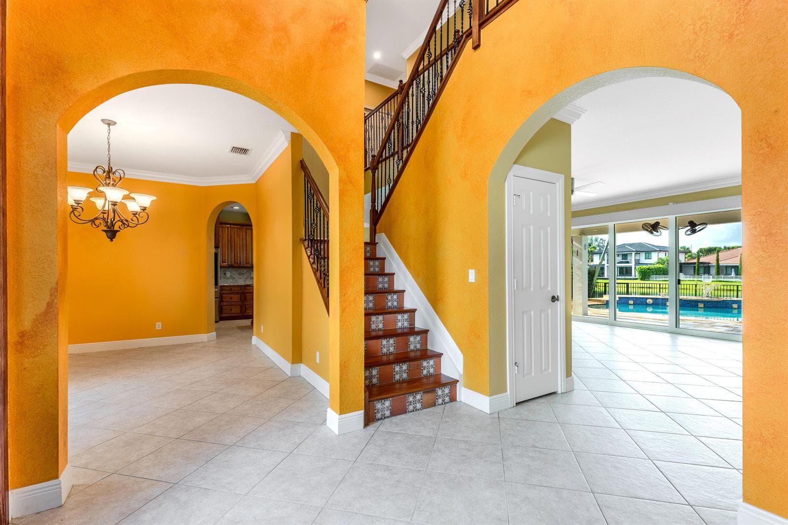 112 ISOLA Circle, Royal Palm Beach, FL 33411 photo 5