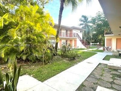1250 S Alhambra Cir # 18, Coral Gables, FL 33146 photo 4