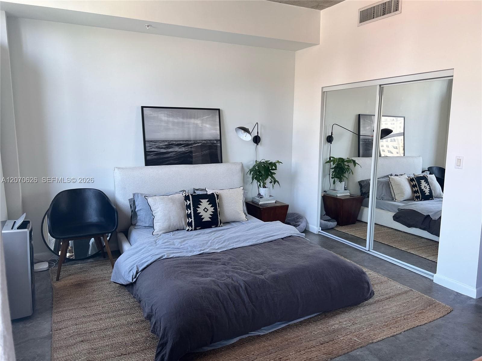 133 NE 2nd Ave # 2411, Miami, FL 33132 photo 3