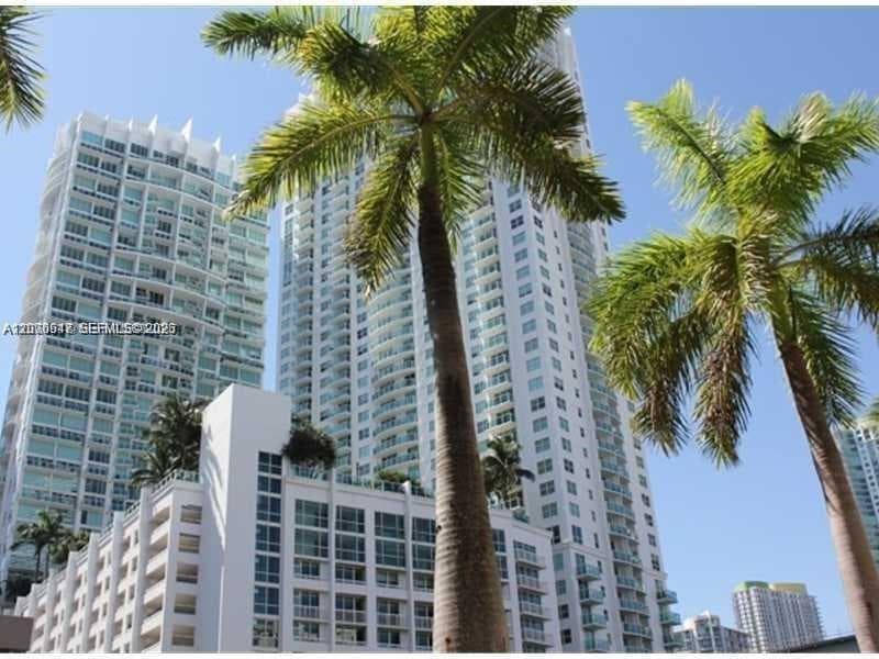 41 SE 5th St # 516, Miami, FL 33131