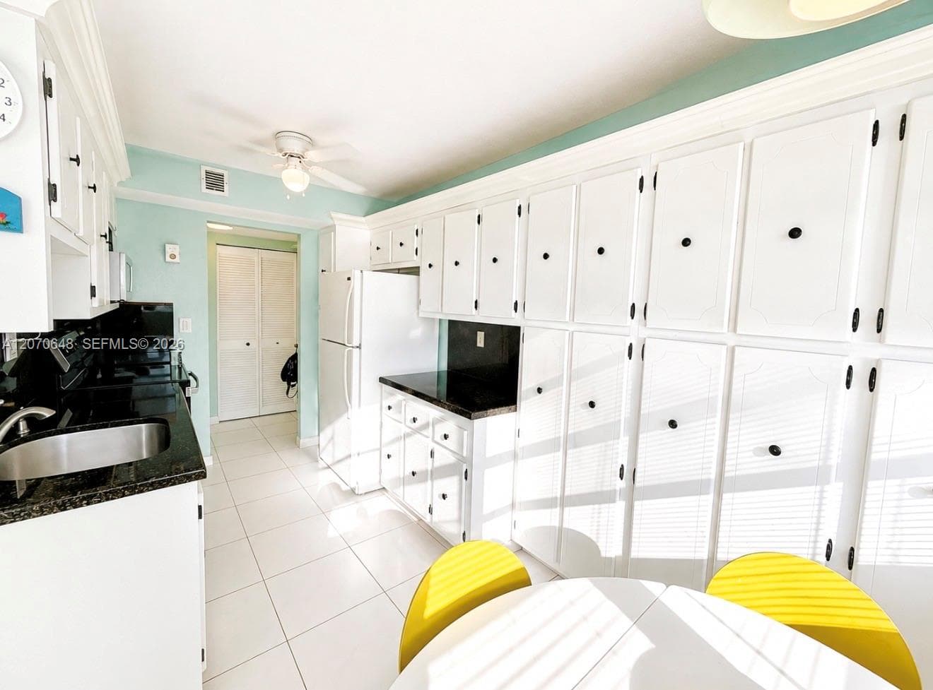 1833 S Ocean Dr # 1202, Hallandale Beach, FL 33009 photo 3