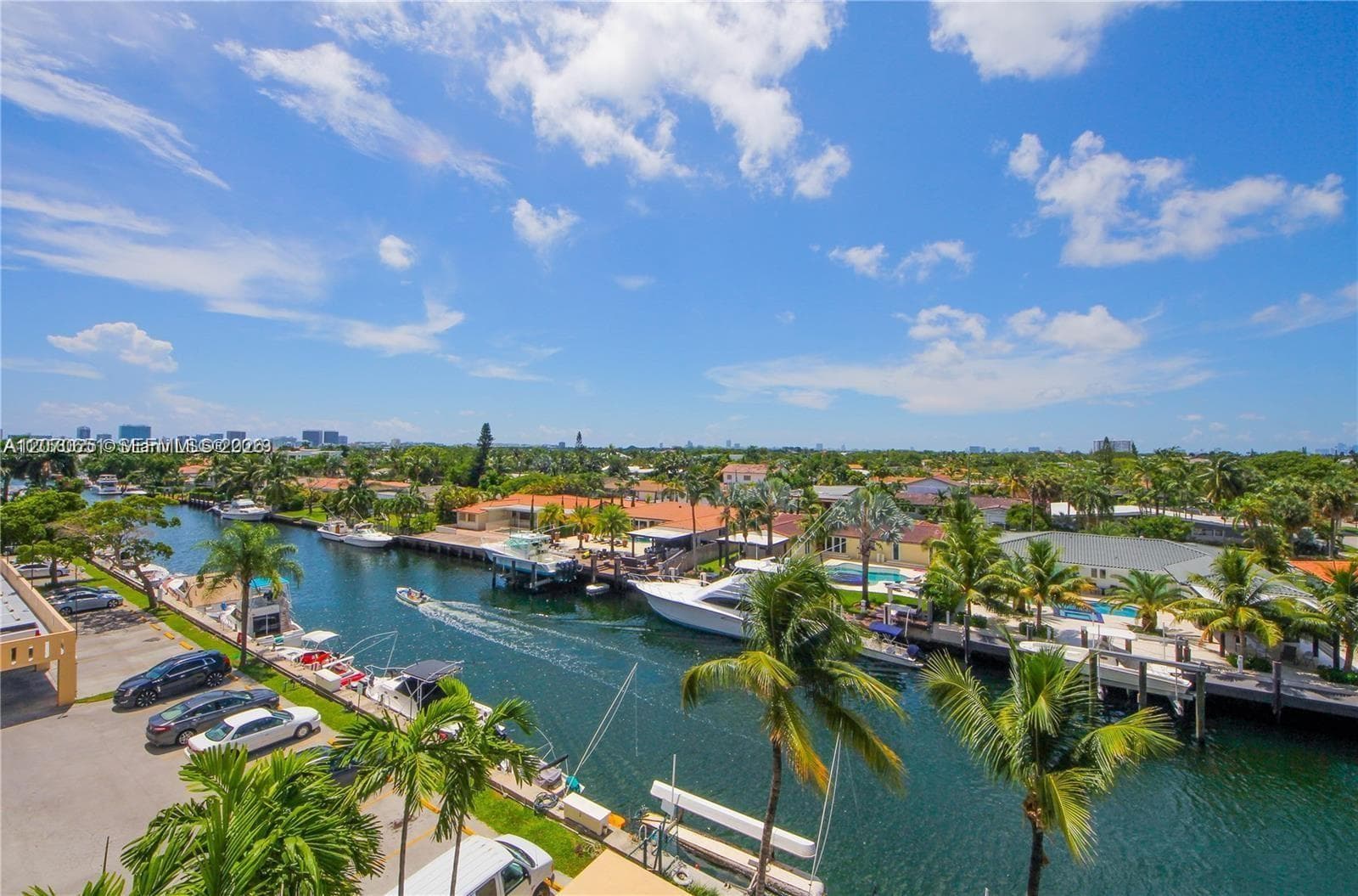 2350 NE 135th St # 403, North Miami, FL 33181 photo 2