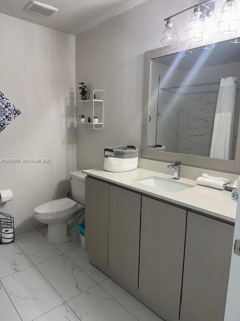 19380 NE 26 AVE # 304, Miami, FL 33180 photo 5