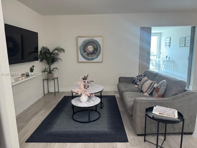 19380 NE 26 AVE # 304, Miami, FL 33180 photo 4