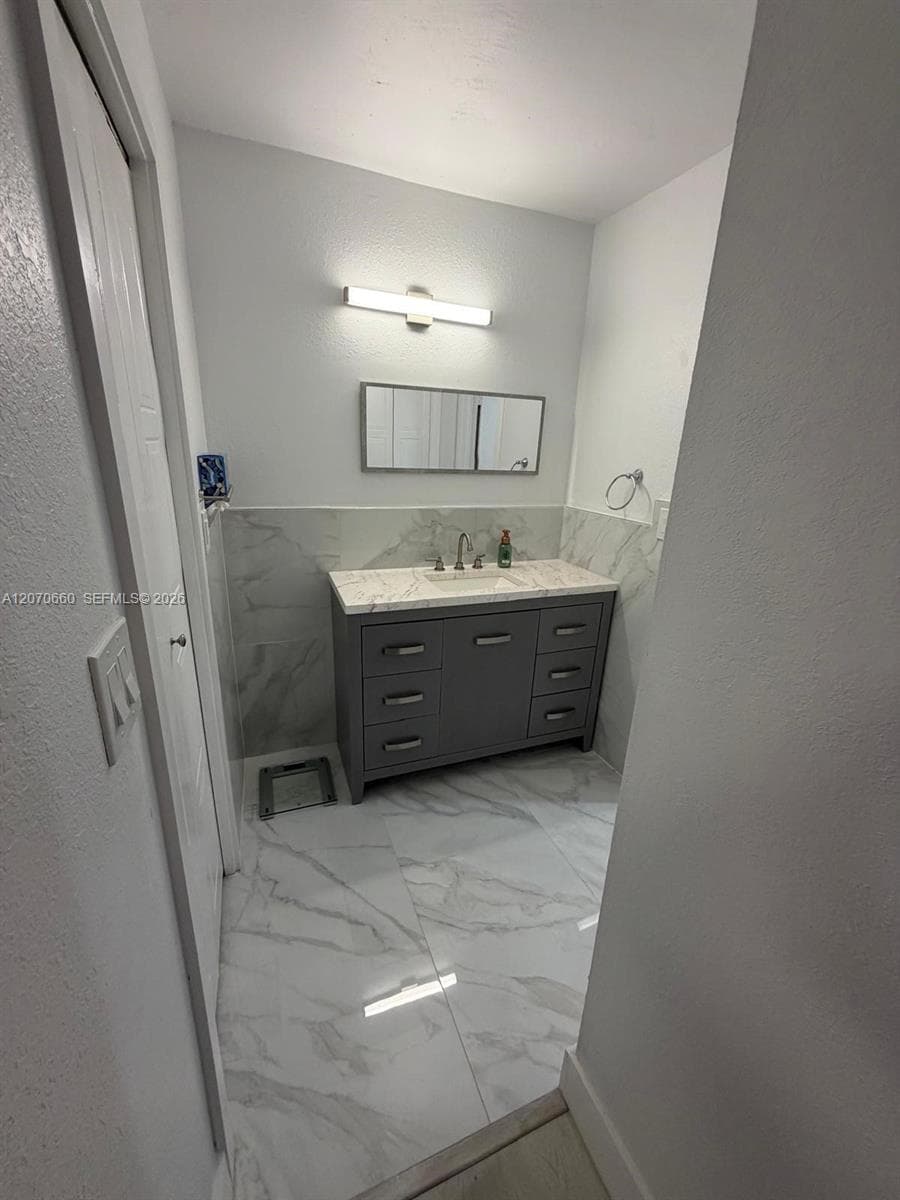331 Lakeview Dr # 101, Weston, FL 33326 photo 5