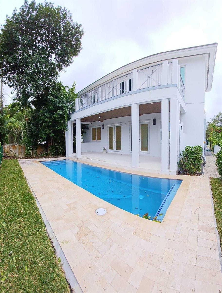 5021 MAGGIORE Street, Coral Gables, FL 33146 photo 2