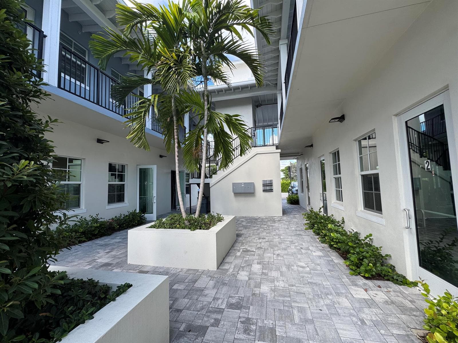 20 NW 6TH Avenue, Delray Beach, FL 33444 photo 3