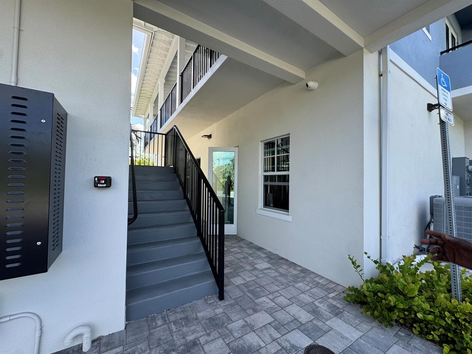 20 NW 6TH Avenue, Delray Beach, FL 33444 photo 4