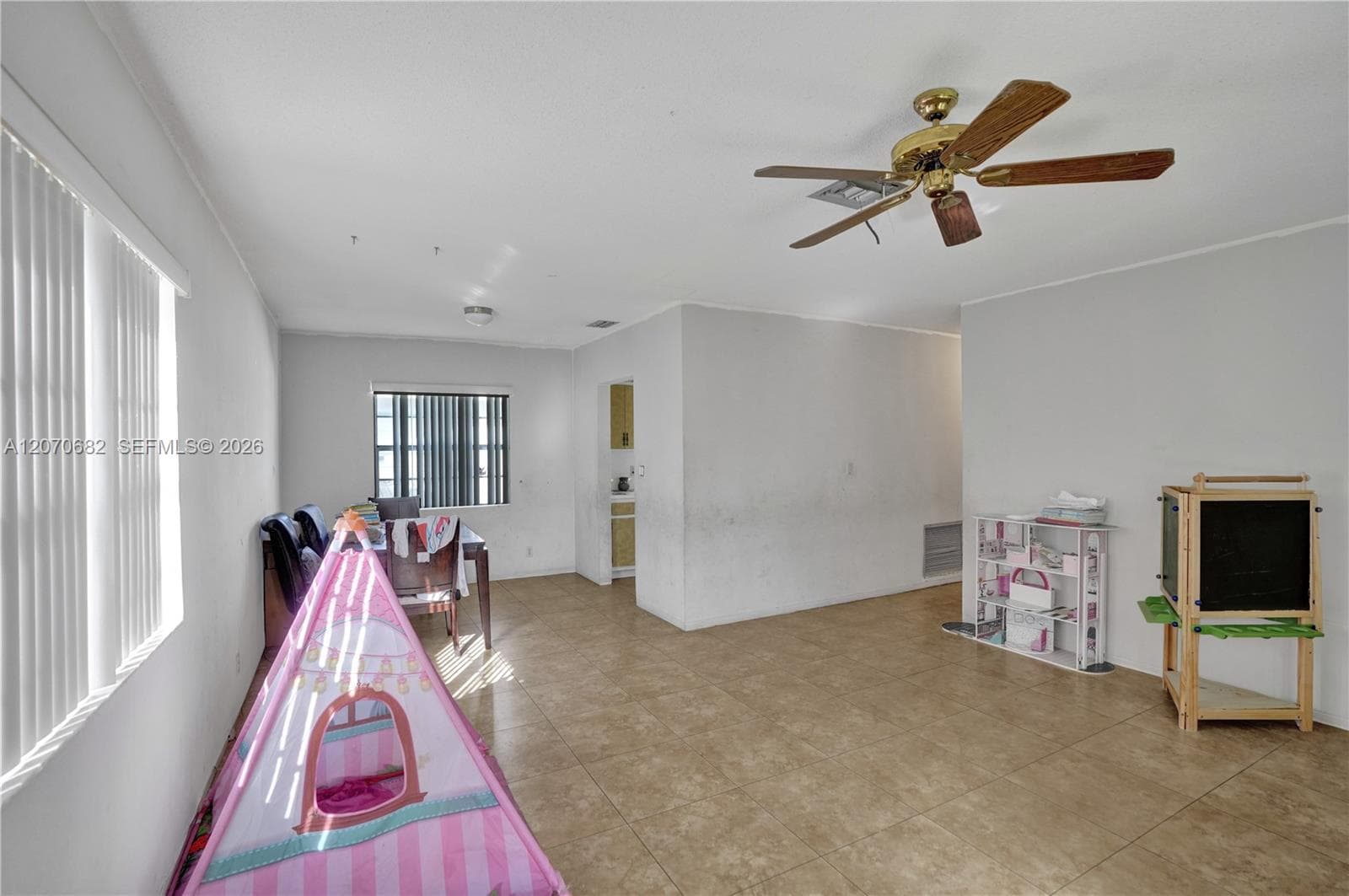 5706-5708 Lincoln St # 1-2, Hollywood, FL 33021 photo 2