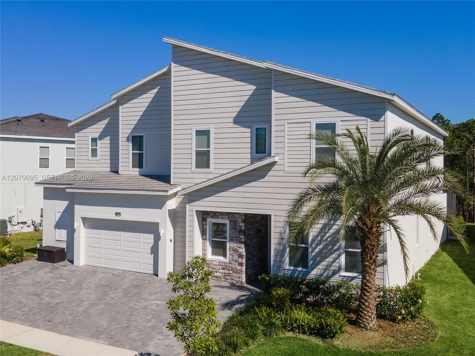 1758 oak blossom, Davenport, FL 33837 photo 2
