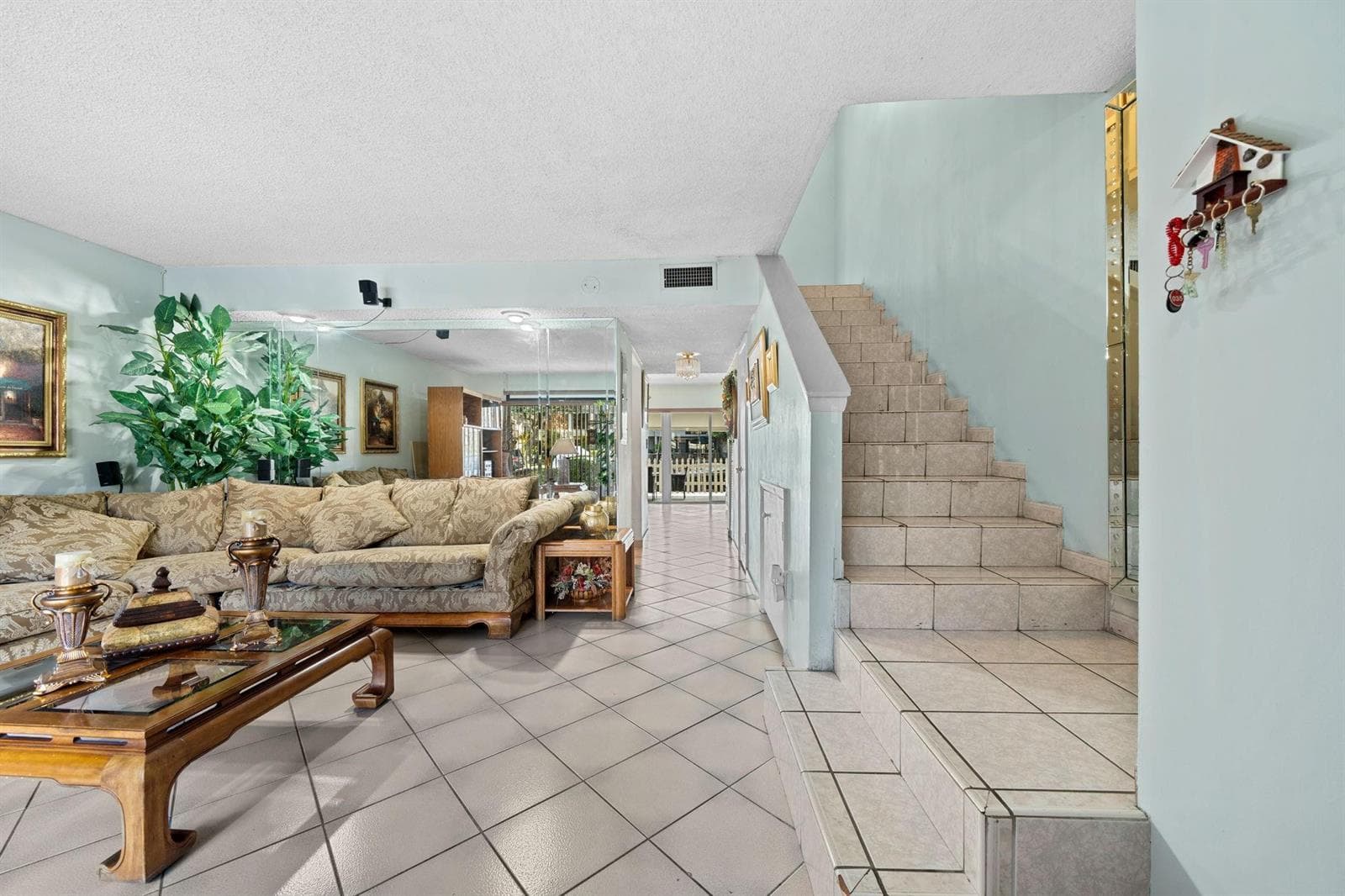 16470 NE 27TH Place # 35, North Miami Beach, FL 33160 photo 4