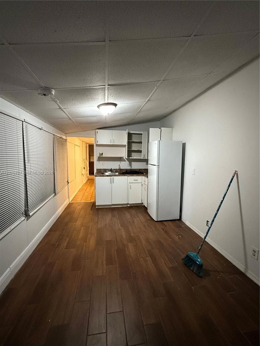 700 SW 8 Ave # 22A, Hallandale Beach, FL 33009 photo 4