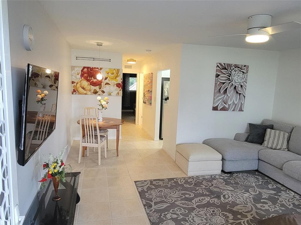2170 NE 51ST Court # B7, Fort Lauderdale, FL 33308