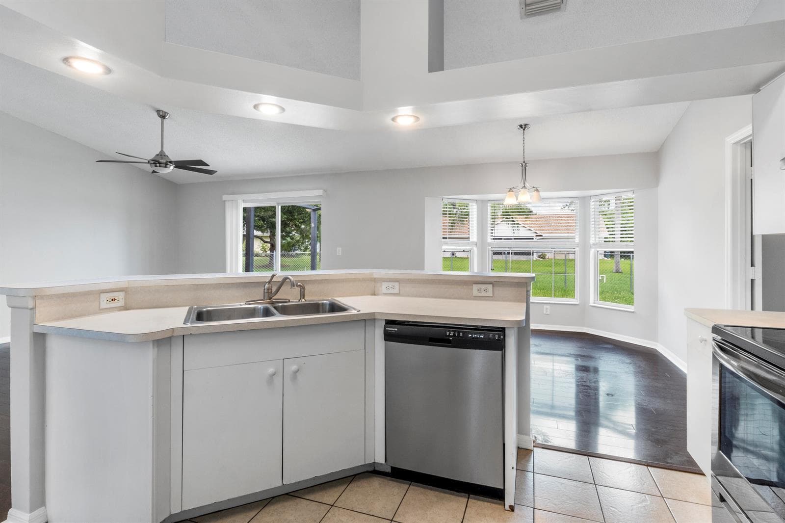717 Tulip Drive, Sebastian, FL 32958 photo 5